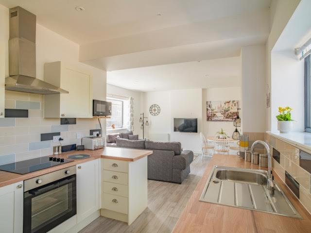 Stunning Modern Apartment In The Cotswolds Chalford Exteriör bild